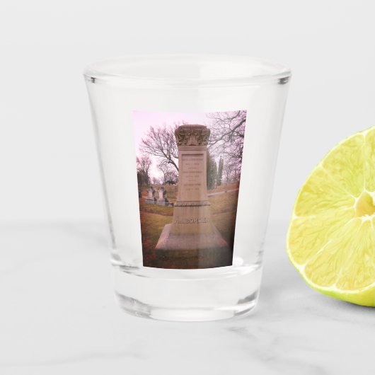 Borden Monument, Fall River, MA - A.J. Borden Schnapsglas (Vorderseite)