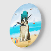 Border Collie Dog on Beach Große Wanduhr (Winkel)
