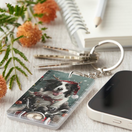 Border Collie Dog Reiten Motorrad Weihnachten Schlüsselanhänger (Vorderseite rechts)