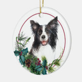 Border Collie Evergreen Berry Wreath Keramik Ornament (Links)