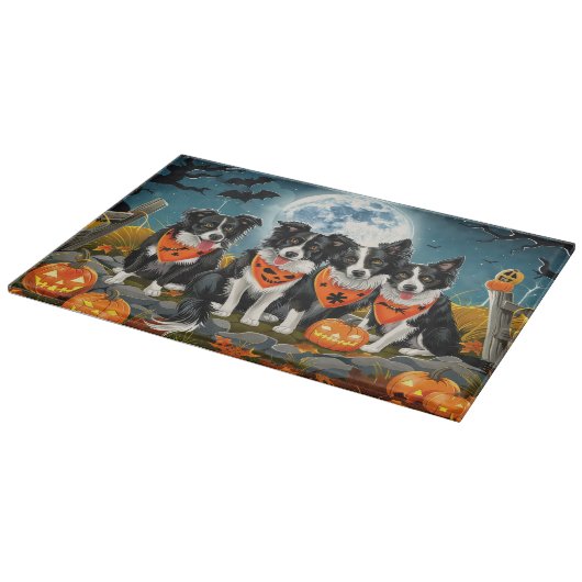 Border Collie Halloween Spooky Schneidebrett (Ecke)