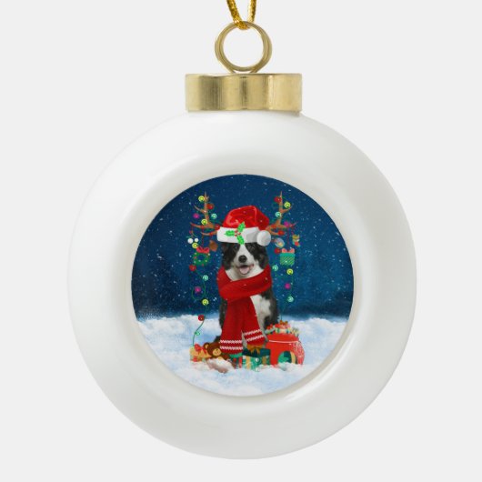 Border Collie Hund mit Weihnachtsgeschenken Keramik Kugel-Ornament (Vorderseite)