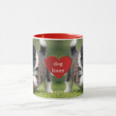 Border Collie Welpe mit rotem Ball Kaffee Tasse (Zentrum)