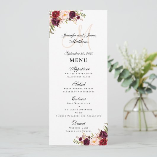 Borgundy Floral Blush Script Monogram Wedding Menükarte (Stehend Vorderseite)