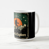 Born To Explore – Natürlicher Entdecker Wilderness Kaffeetasse (VorderseiteRechts)