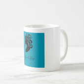 Born to Reign – Empowerment Mug with Crowned Woman Kaffeetasse (VorderseiteRechts)