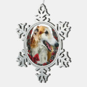 Borzoi Weihnachten Schneeflocken Zinn-Ornament (Rechts)