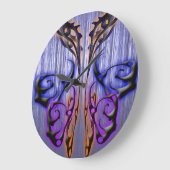Böser Schmetterling: Große Wanduhr (Winkel)