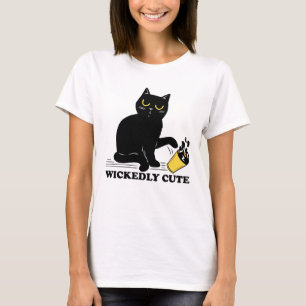 Boshaft süße schwarze Katze T-Shirt