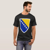 Bosnia Emblem Flag Proud Bosnian T-Shirt (Vorne ganz)