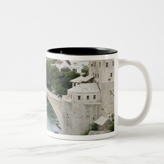 Bosnien-Herzegowina - Mostar. Die alte Brücke Zweifarbige Tasse (Rechts)