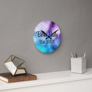 Boss Lady Est. Runde Wanduhr