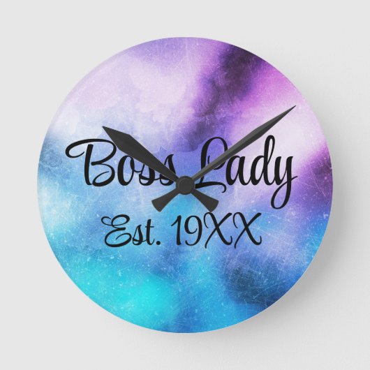 Boss Lady Est. Runde Wanduhr (Vorderseite)