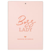 Boss Lady Modern Pink Orange Script Herz Monogram Klemmbrett (Rückseite)