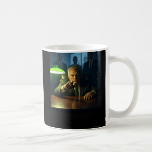 Boss links Tasse