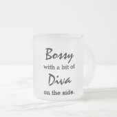 Bossy mit ein bisschen Diva Moderne Mode Mattglastasse (VorderseiteRechts)