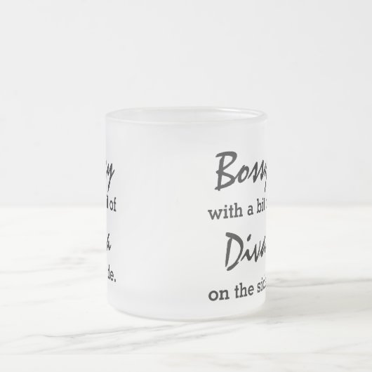 Bossy mit ein bisschen Diva Moderne Mode Mattglastasse (Mittel)