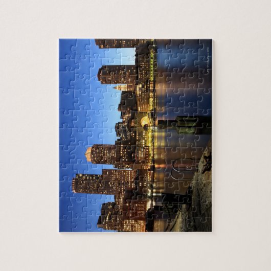 Boston Hafen und Skyline. Boston ist einer der 7 Puzzle (Vertikal)