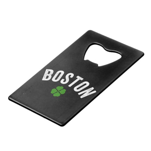 Boston Irish Kleeblatt Geldbeutel Flaschenöffner (Vorderseite Schrägansicht)