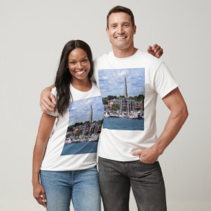 Boston MA - Marina mit Bunker Hill Monument T-Shirt