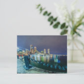 Boston ma skyline nachts postkarte (Stehend Vorderseite)