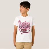 Boston stark im Rosa T-Shirt (Vorne ganz)