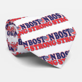 Boston stark mit amerikanischer Flagge im Krawatte (Gerollt)