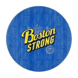 Boston Strong on a Blue Decor Schneidebrett