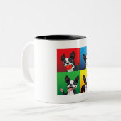 Boston Terrier Dog sieht glücklichen Mutter Vater Zweifarbige Tasse (Vorderseite Links)