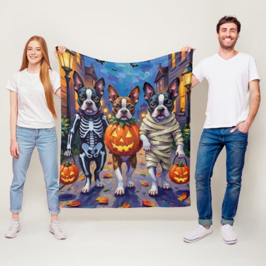 Boston Terrier Dogs Trick-or-Treating zu Halloween Fleecedecke (Beispiel)