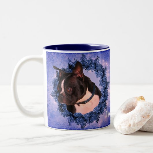 Boston Terrier Floral Wreath Personalisiert Zweifarbige Tasse (Mit Donut)