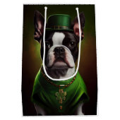 Boston Terrier Hund in St. Patrick's Day Dress Mittlere Geschenktüte (Rückseite)