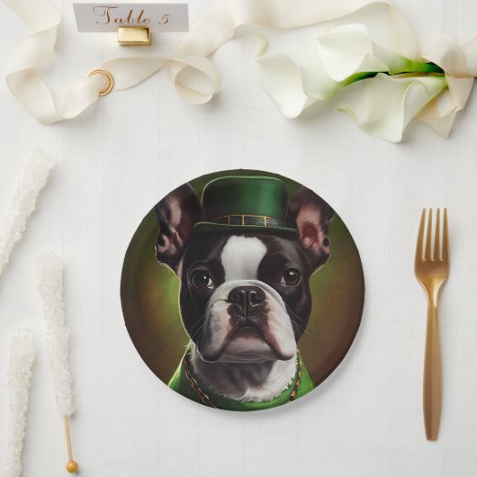 Boston Terrier Hund in St. Patrick's Day Dress Pappteller (Hochzeit)