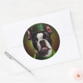 Boston Terrier Hund in St. Patrick's Day Dress Runder Aufkleber (Umschlag)