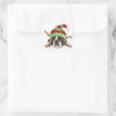 Boston Terrier mit einem Weihnachtshut Quadratischer Aufkleber (Tasche)