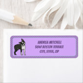 Boston Terrier mit hellpurpurnen Tatzen-Drucken (Insitu)