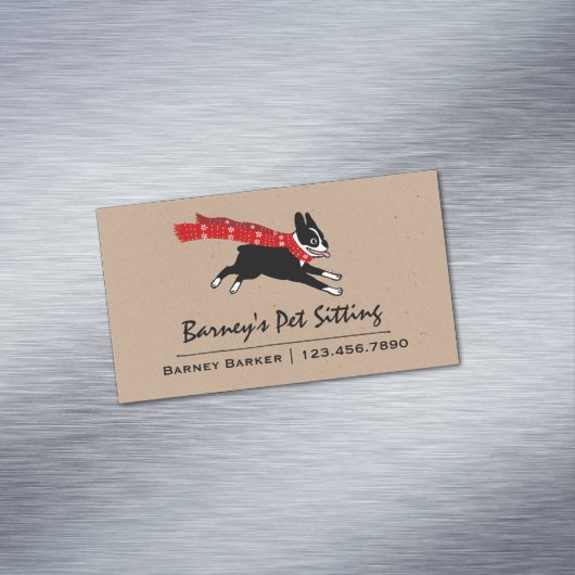 Boston Terrier Wearing Red Winter Scarf Magnetische Visitenkarte (Beispiel)