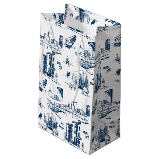 Boston Toile Navy Personalisierte Hochzeitsgeschen Kleine Geschenktüte (Rückseite Schrägansicht)
