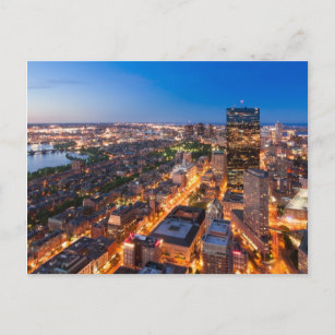 Bostoner Skyline in der Abenddämmerung Postkarte