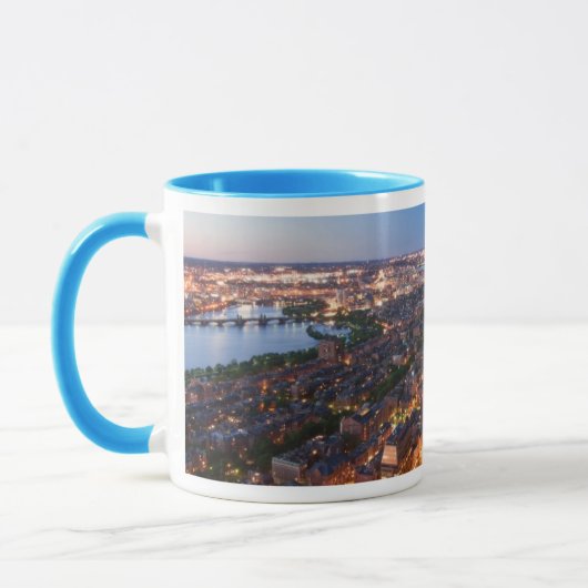 Bostons Skyline an der Dämmerung Tasse (Links)