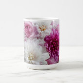 Botanical Floral Artwork on Coffee Cup – Elegant N Kaffeetasse (Mittel)