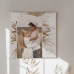 Botanical Foto Frame with Monogram and Year Künstlicher Leinwanddruck<br><div class="desc">This modern foto canvas feature a whimsical neutral boho bouquet and a framed arch shaped foto. The year and paares monogram sit at the bottom of this simple design in a terracotta typography,  making it a lovely gift for a newlywed drehmoment or as a beautiful anniversary gift.</div>