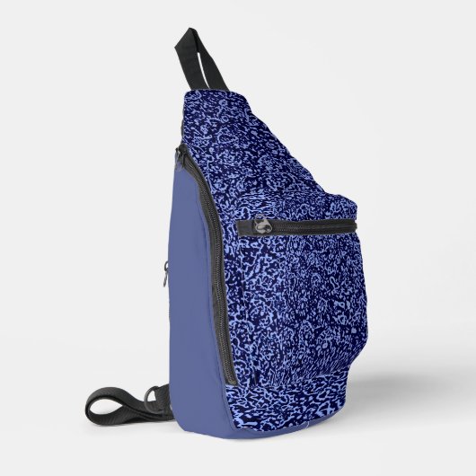Botanical Pattern in Blue 1 Crossbody Bag (Linke Seite)