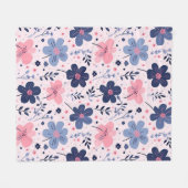 Botanical Pink And Blue Flowers Nature Print Fleecedecke (Vorderseite (Horizontal))