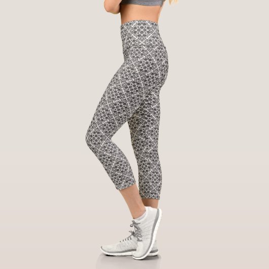 Botanical Pop-Sumi Capri Leggings (Links)
