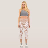 Botanisch elegant | Rosa Rose Gold Floral Capri Leggings (Vorderseite)