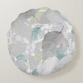 Botanisch, grau, Blätter, weiß und grau, türkis Rundes Kissen (Rückseite)