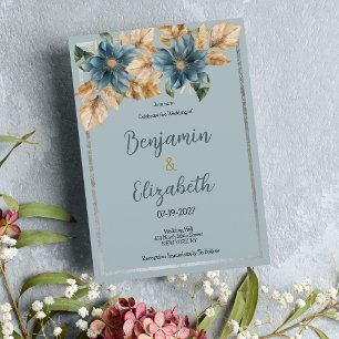 Botanisch-mauve-blaubraune Blütenhochzeit Einladung
