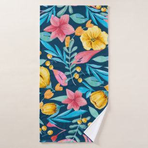 Botanische Aquarellfarbe: Blume, Blätter verzieren Badehandtuch