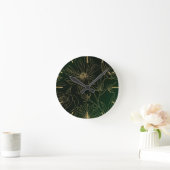 Botanische Blume aus Grünem Gold Runde Wanduhr (Zuhause)